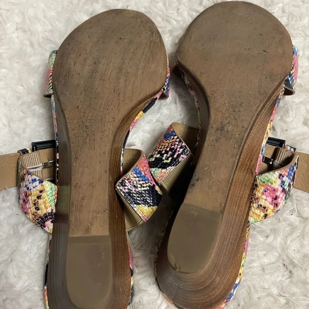 Vaneli Colorful Synthetic Snake Print wedge Sandals adjustable side buckle SZ11M